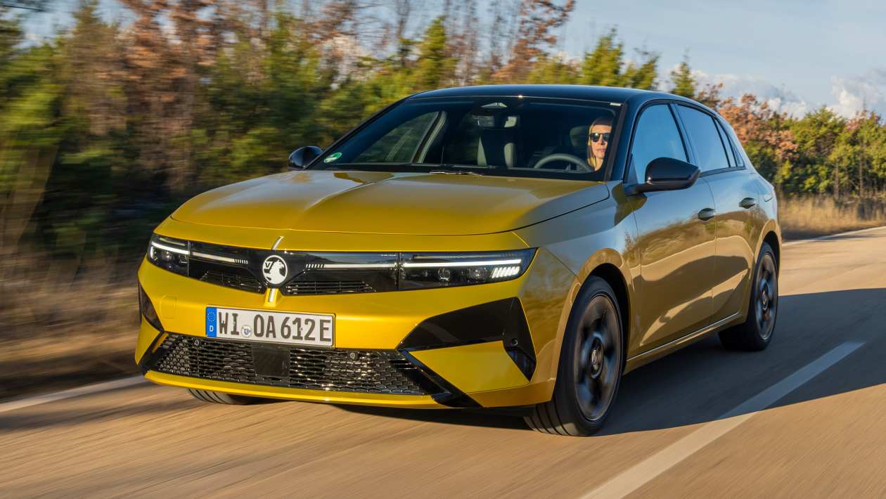 New Vauxhall Astra facelift 2026 - pictures